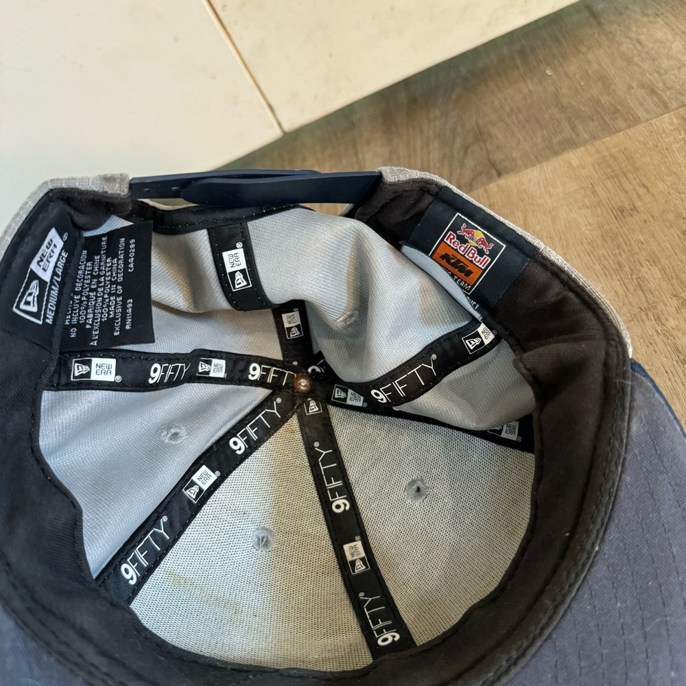 Red Bull Racing Team Hat - Picture 4 of 5
